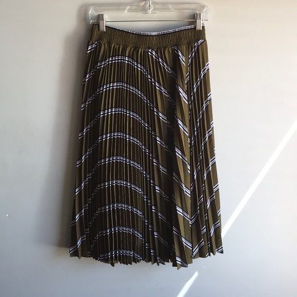⭐️Pleated Skirt English Factory Urban Trendy - Picture 5 of 8